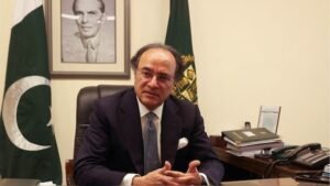 Pakistan asks IMF for $1bn funding, urges AIIB for credit enhancement, and West Asian banks for loans