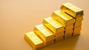Gold rates fall ahead of Dhanteras amid strong dollar and rate speculation