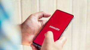 Zomato shares fall 6% but analysts project targets of up to ₹370