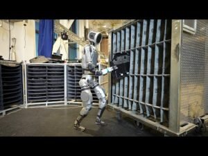 Boston Dynamics wishes you a merry terrifying robot Christmas in new video