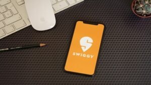 STARTUP DIGEST: Swiggy clocks net loss of ₹625.5 crore in Q2; Uber launches boat hailing service; Shadowfax swings to profit