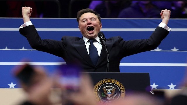 Tesla shares dropped for seven weeks since Musk took on US government role