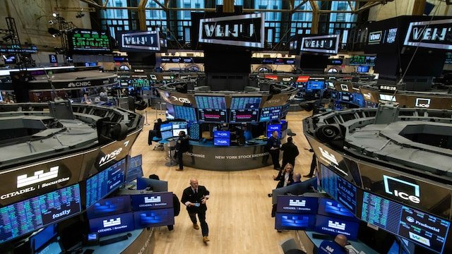 US Markets Rally: Dow Jones gains 1,000 points in two sessions, S&P 500 rebounds from ‘correction zone’