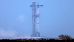 SpaceX’s Starship blows up in space near Bahamas, debris disrupts Florida airports