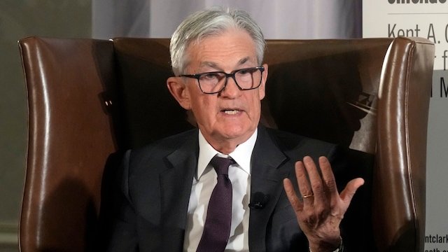US Fed leaves rates unchanged, signals further cuts ahead