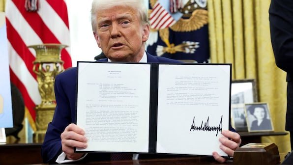 Trump signs executive order to shut down Department of Education