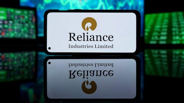 Reliance Industries shares get an upgrade after correction; consensus sees 30% upside