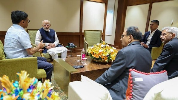 Pahalgam terror attack: India summons Pakistan’s top diplomat in New Delhi, hands over expulsion note after big CCS actions