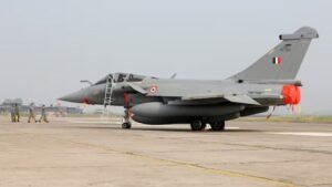 India, France to sign their mega deal for Rafale-Marine fighter jets