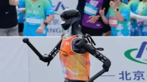 china-marathon-humanoid-robots-2025-04-69c0e7aa964eb2fd645a1d4e920f3925-16x9