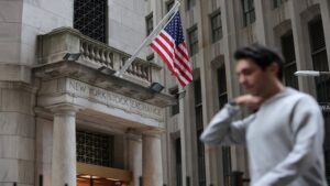 US Stock Market Highlights: Dow closes 400 points higher, but ends session well off the highs of the day